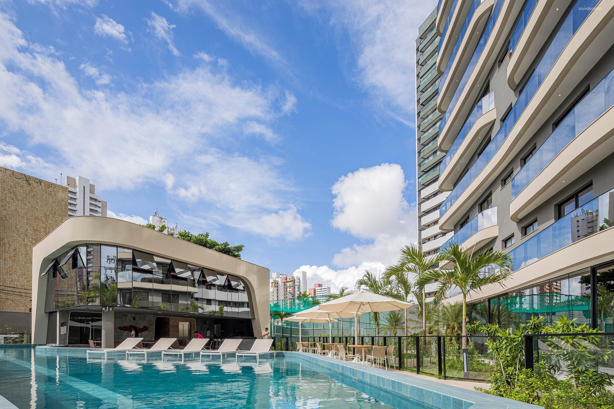 Fachada do Icon Condominium, no Meireles, Fortaleza (CE)